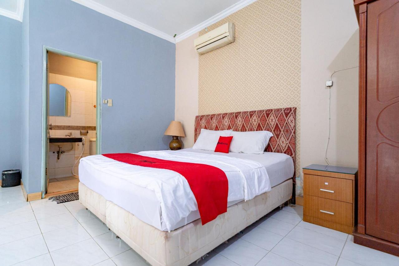 Reddoorz @ Jalan Iskandar Muda Hotel