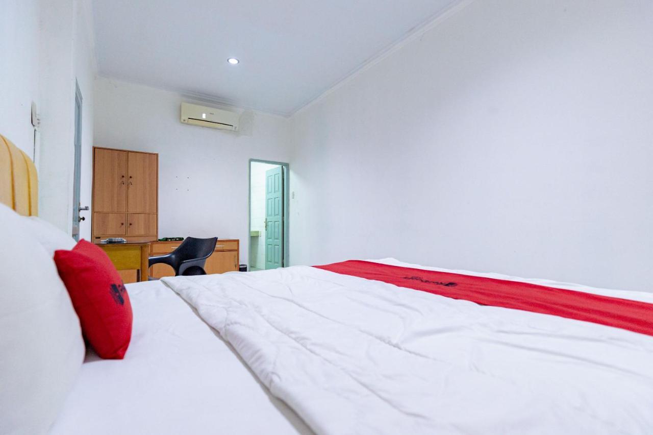 Hotel Reddoorz @ Jalan Iskandar Muda